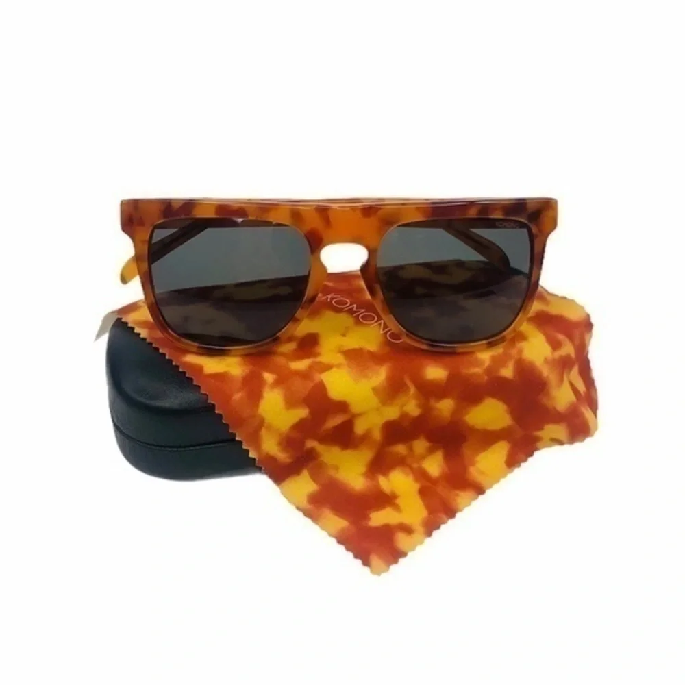 KOMONO - Bennet Caramel Demi Sunglasses - NWT 🕶